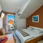 Senjo - With Balcony And Sea View 2