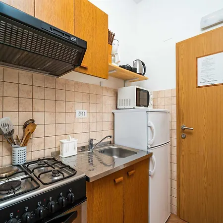 Senjo - With Balcony And Sea View 2 Appartement *