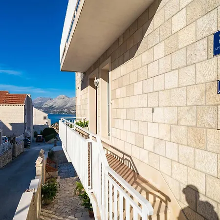 Senjo - With Balcony And Sea View 2 Appartement *
